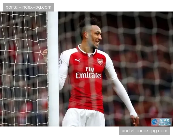 法国职业足球联盟公布上月最佳球员，马赛前锋奥巴梅扬当选