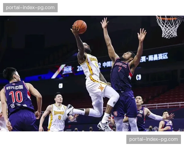 盐超建湖赛区：东道主建湖队10-3大胜盐城交投队，挺进八强