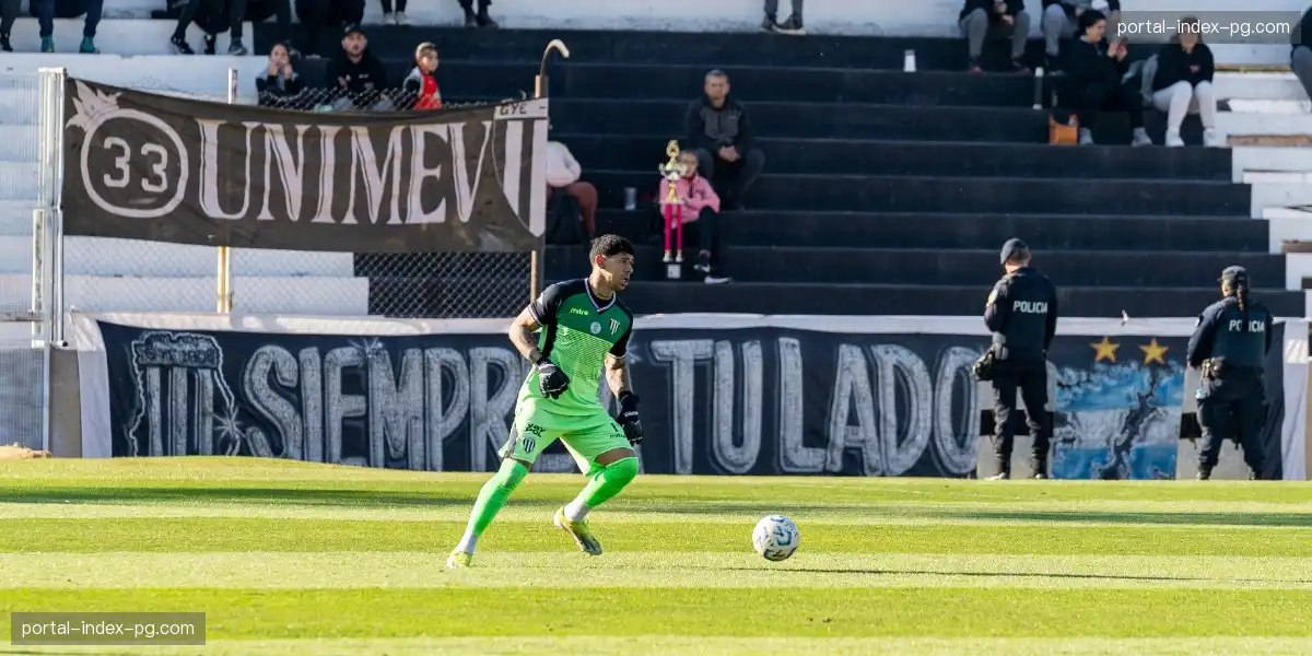 ⚽ 团队配合无懈可击,每一次传球都至关重要,战术执行力拉满!🎯